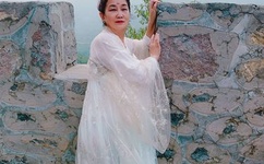 国产00粉嫩馒头一线天萌白酱